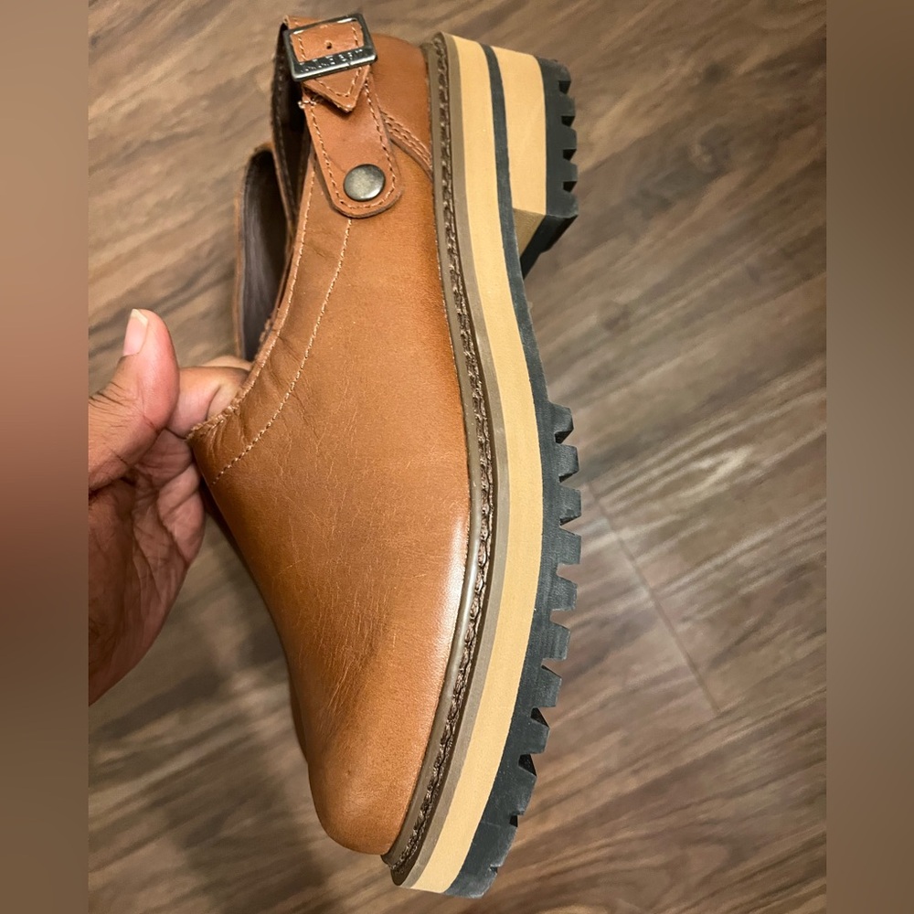 L.L.Bean women’s Camden Hills Clogs 7.5 - Picture 2 of 5